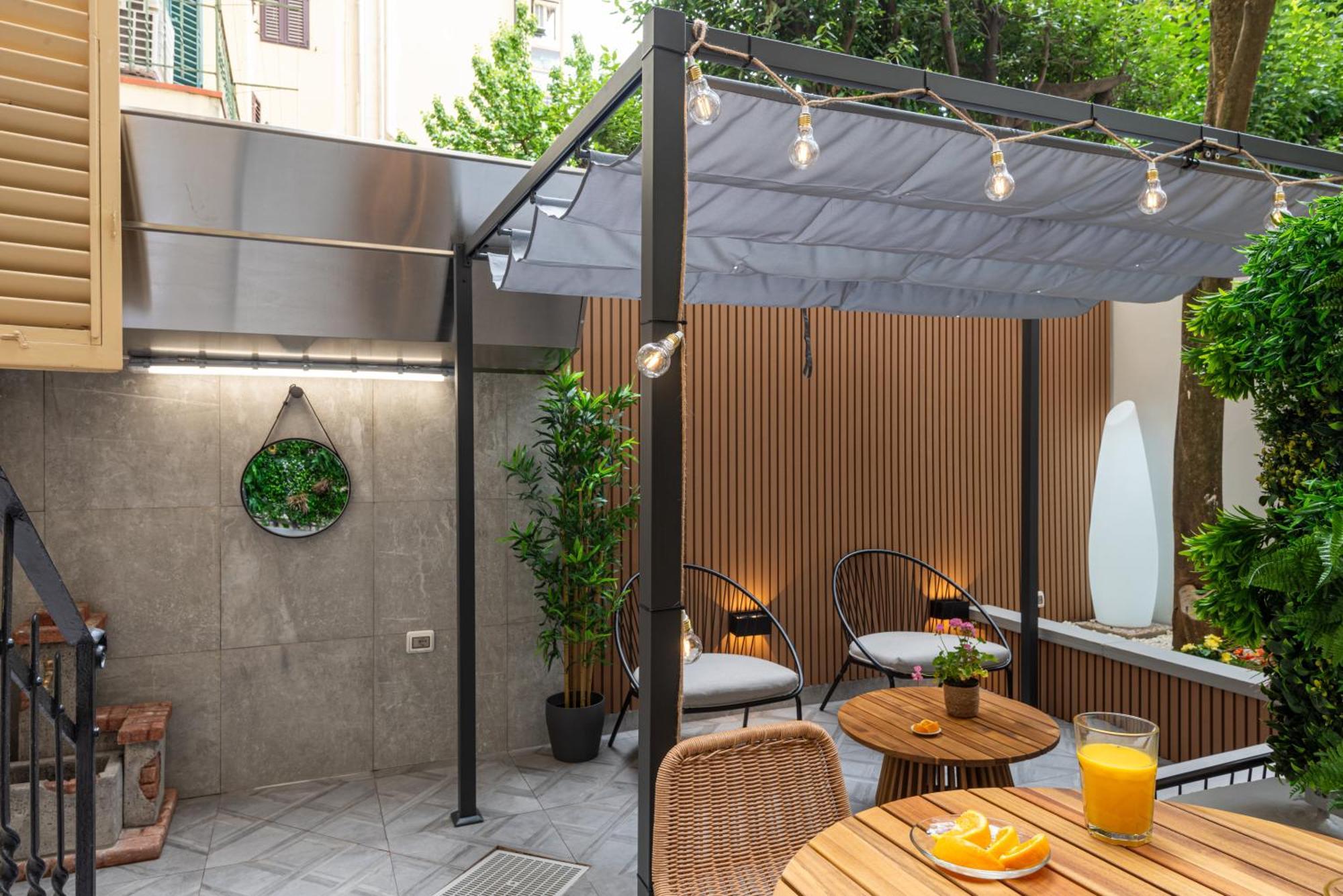 Elegante Appartamento Con Giardino Privato, Jacuzzi Nel Cuore Di Firenze Exterior foto